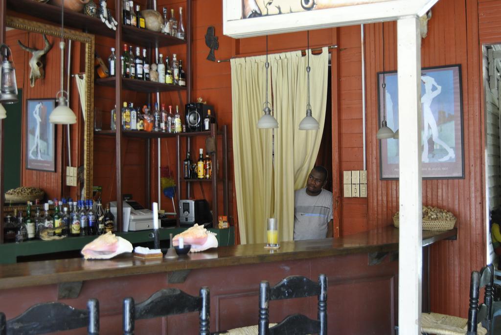 Hotel Loro Tuerto Barahona Ngoại thất bức ảnh