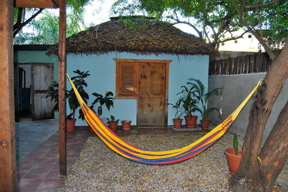 Hotel Loro Tuerto Barahona Ngoại thất bức ảnh