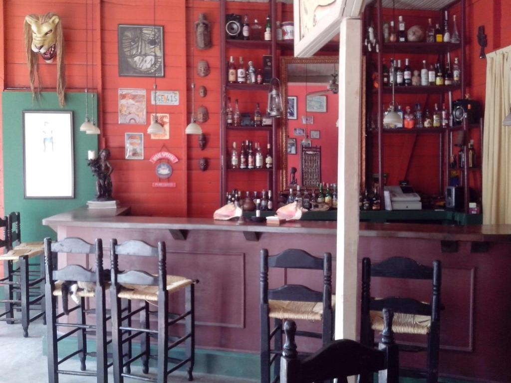Hotel Loro Tuerto Barahona Ngoại thất bức ảnh